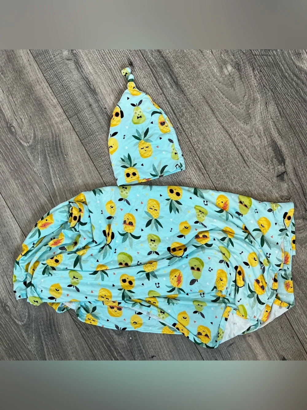 Little Sleepies Pineapples Bamboo Swaddle & Knotted Hat Set